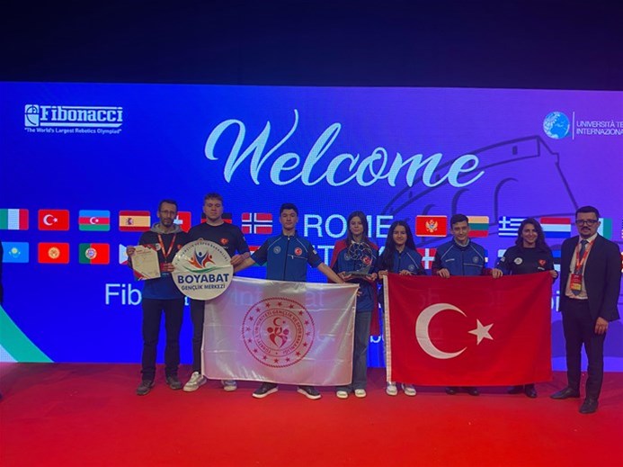 Boyabat Gençlik Merkezi World Championship’de Dünya 2.si oldu.